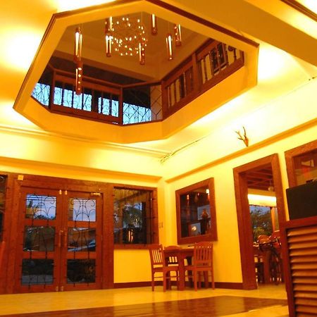 Centro Mactan Suites Isla de Mactán Exterior foto