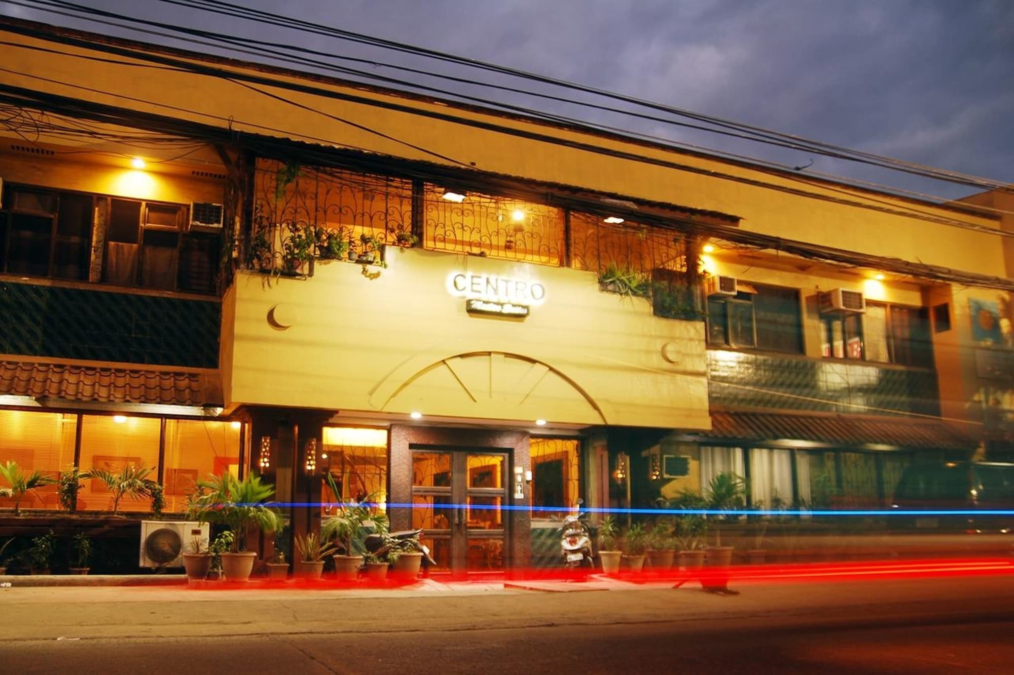 Centro Mactan Suites Isla de Mactán Exterior foto